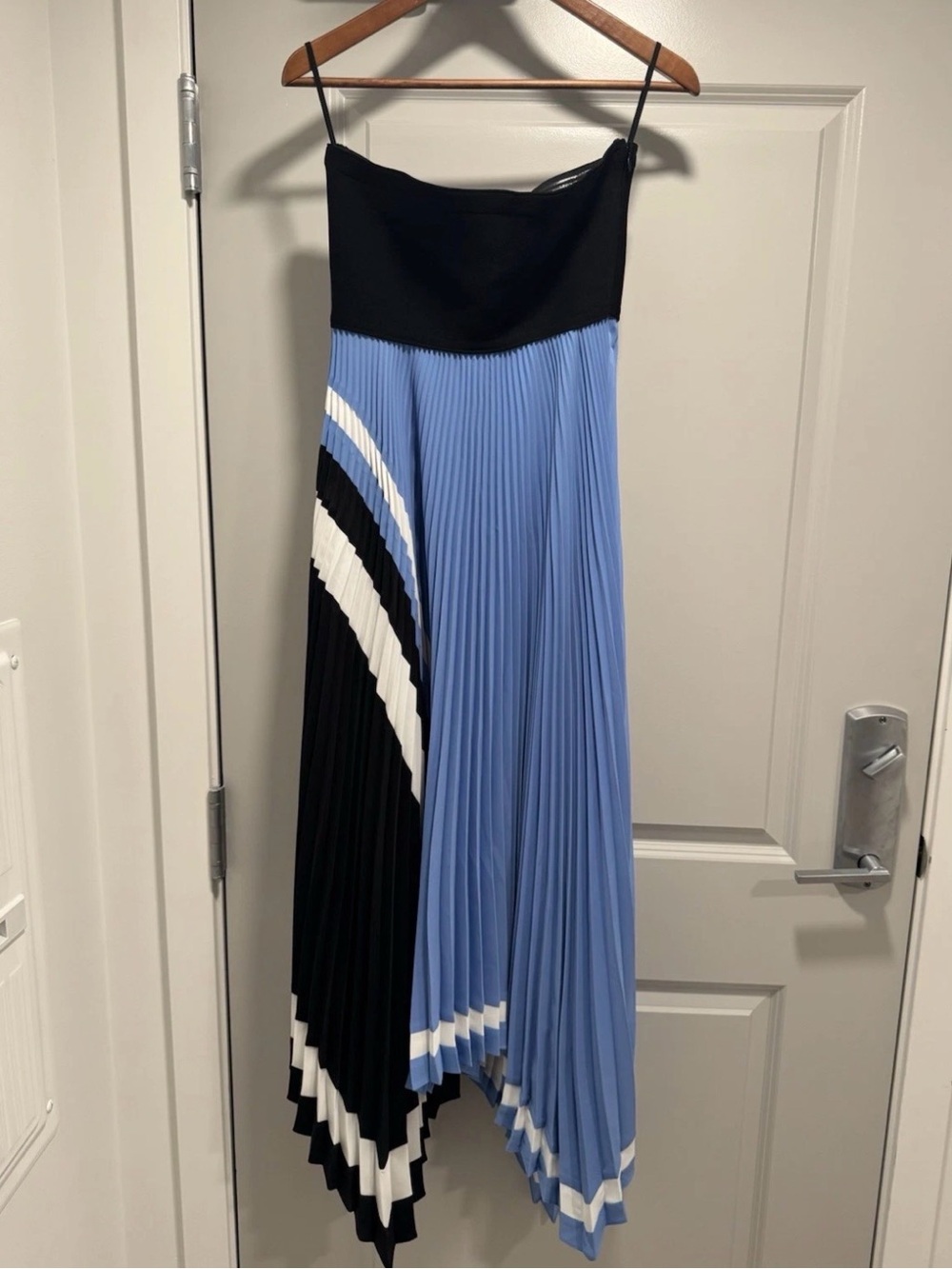 Pleated Strapless Colorblock Maxi dress - Blue/Black